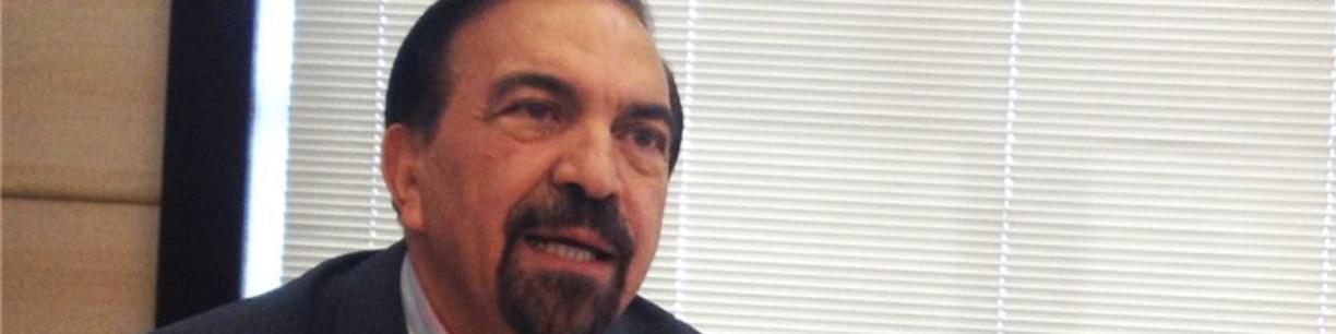 مخالف عرضه خودرو در بورس هستم! / خودروسازان طرفدار نرخ حاشیه بازار