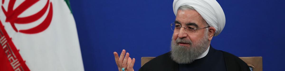 دلار باید ۵ هزار تومان می‌شد/ از بانک مرکزی استقراض نکردیم