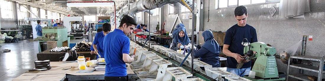 نرخ مالیات از واحدهای تولیدی پنج درصد کاهش یافت