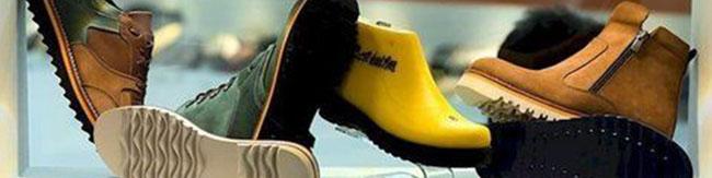 عرضه کفش بر تقاضا پیشی گرفت/ خریداران کفش از فروشندگان فاکتور خرید دریافت کنند