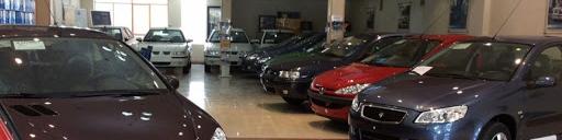 بازار راکد خودروی تهران/ عرضه کم از سوی خودروسازان، دلیل اصلی التهاب بازار