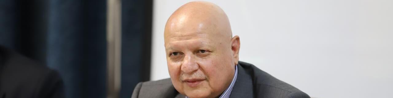 استقراض از بانک مرکزی همچنان خط قرمز دولت است