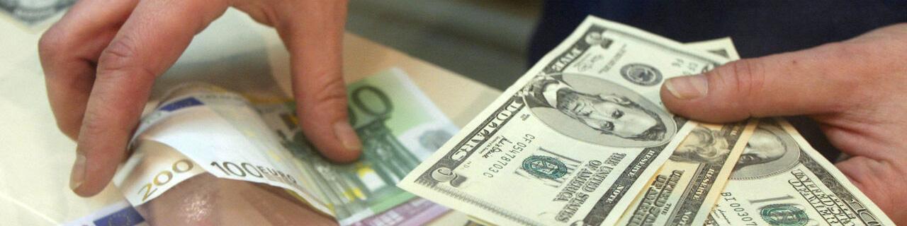 عرضه ۸۹۶ میلیون دلار ارز در سامانه نیما؛ فقط ۱۴۰ میلیون دلار فروش رفت