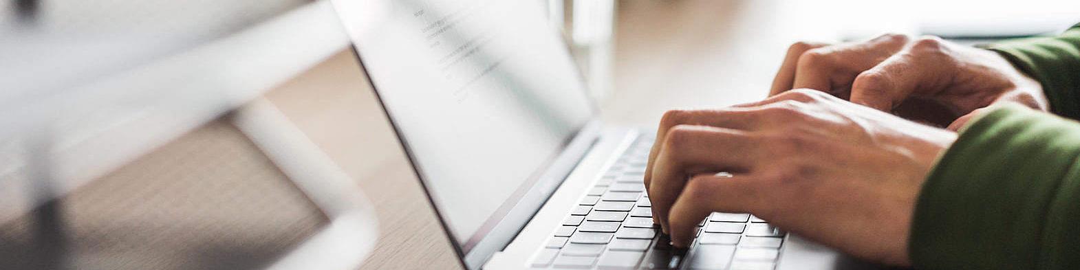 ثبت درخواست مجوز کسب و کار خارج از درگاه ملی تخلف است