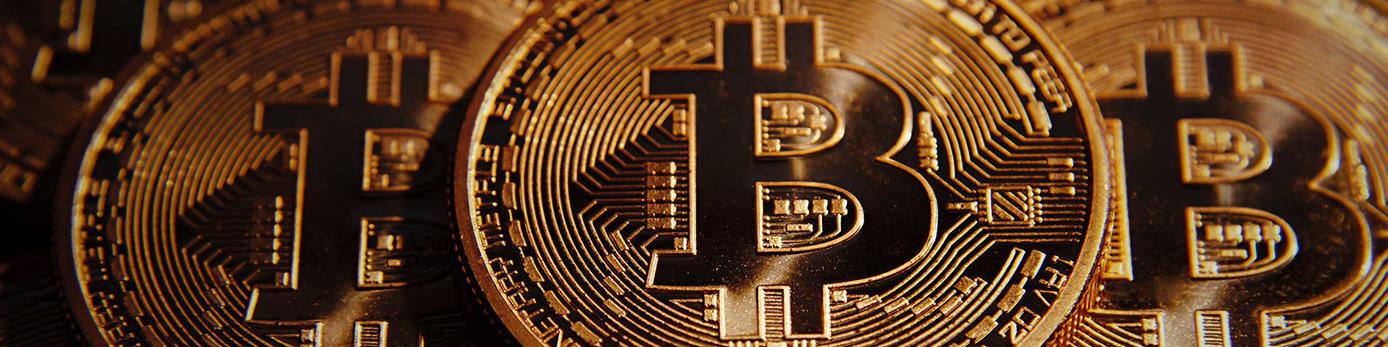 کاهش قیمت بیت کوین تا ۶۲ هزار دلار