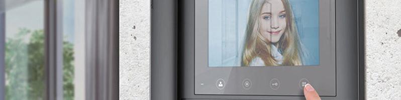 ارزان ترین آیفون تصویری چه ویژگی هایی دارد؟