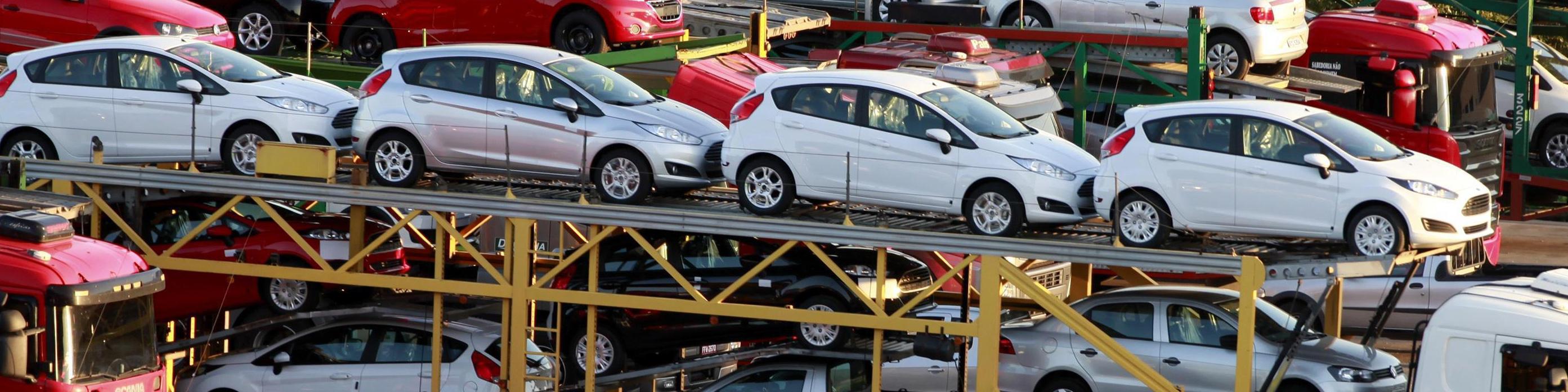 افزایش یا کاهش تعرفه‌ واردات خودرو چه تاثیراتی بر قیمت‌ها دارد؟