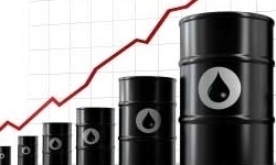 قیمت جهانی نفت از مرز ۱۱۴ دلار گذشت