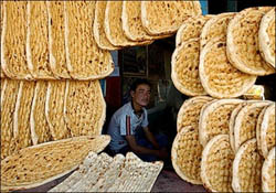 قیمت جدید آرد و نان در تهران / سنگک 600، بربری 500 و لواش 160 تومان