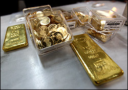تلاش بانک مرکزی نتیجه داد؛ طلا ناگهان از فهرست ارز مبادله ای حذف شد
