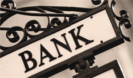 رویترز: ادامه ترس بانک های خارجی از معامله با ایران