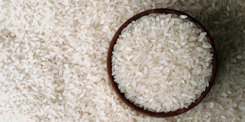 جلسه حجتی با قنبری درباره توزیع برنج آلوده