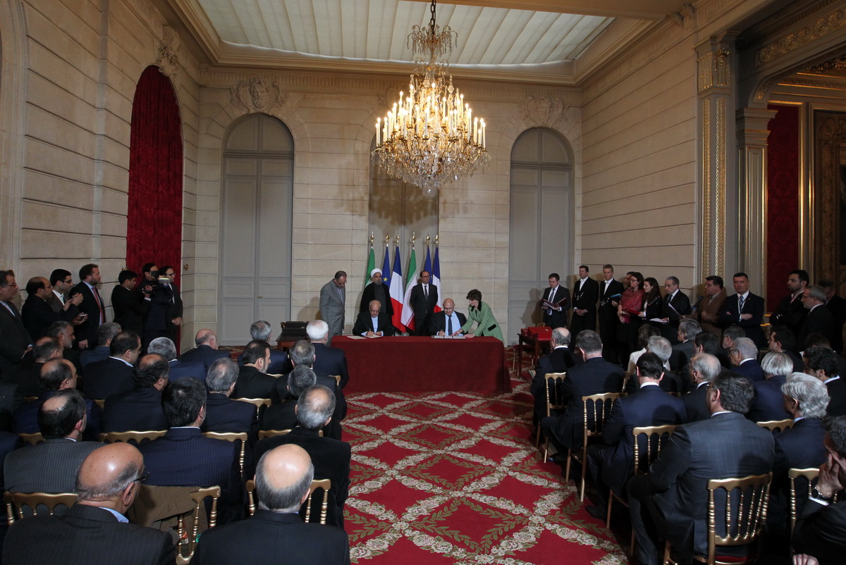 گزارش تصویری از امضاء ۲۰ سند همکاری بین ایران و فرانسه