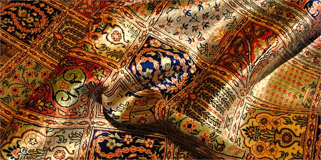 رونمایی از یک تخته فرش دستباف ابریشمی در پره سر رضوانشهر