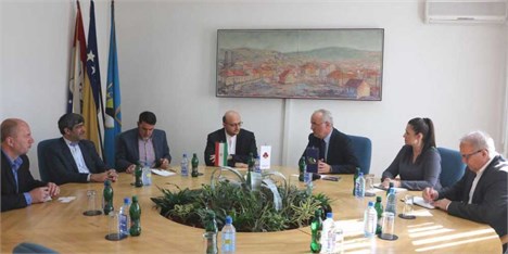 نخست وزیر توزلا بوسنی و هرزگوین از گسترش مناسبات با ایران استقبال کرد