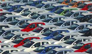 مصرف‌کنندگان رغبتی به خرید خودرو با قیمت‌های نجومی ندارند