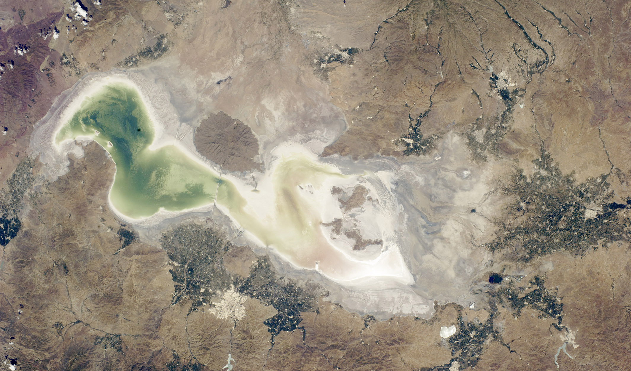 دریاچه ارومیه عمیق شد