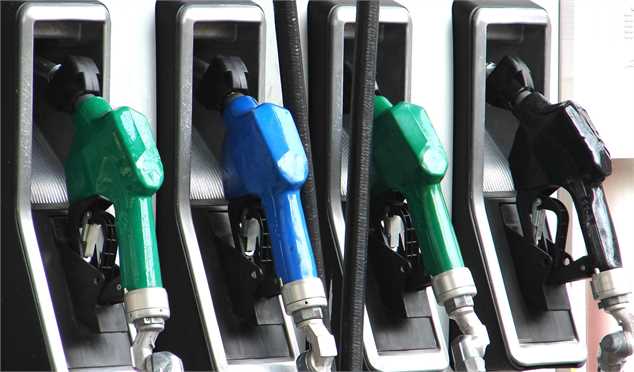 برنامه دولت برای جلوگیری از افزایش واردات بنزین در آینده نزدیک چیست؟
