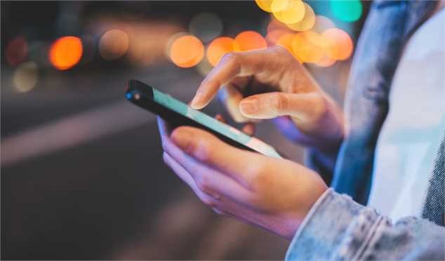اطلاعیه سازمان تنظیم مقررات درباره تغییر ساعت در برخی گوشی‌های تلفن همراه